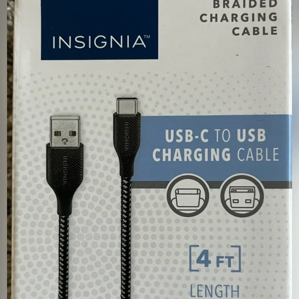 Insignia USB-C To USB 4’ Braided Charging Cord